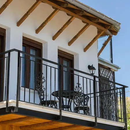 게스트하우스 The Golden View Gjirokastër