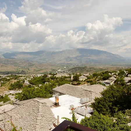 The Golden View 3*